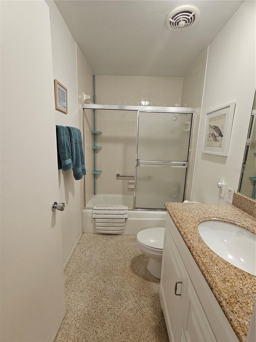 1703 AMHURST CIR — photo 29
