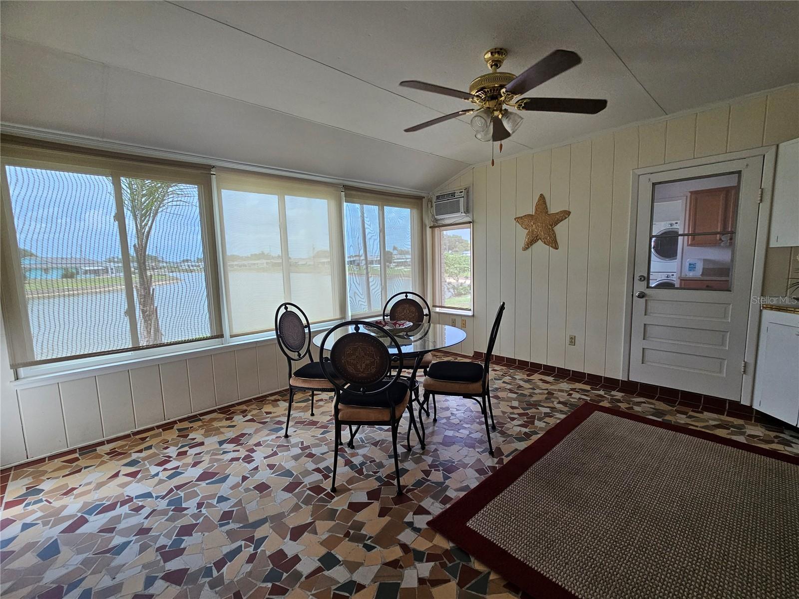 1703 AMHURST CIR — photo 19