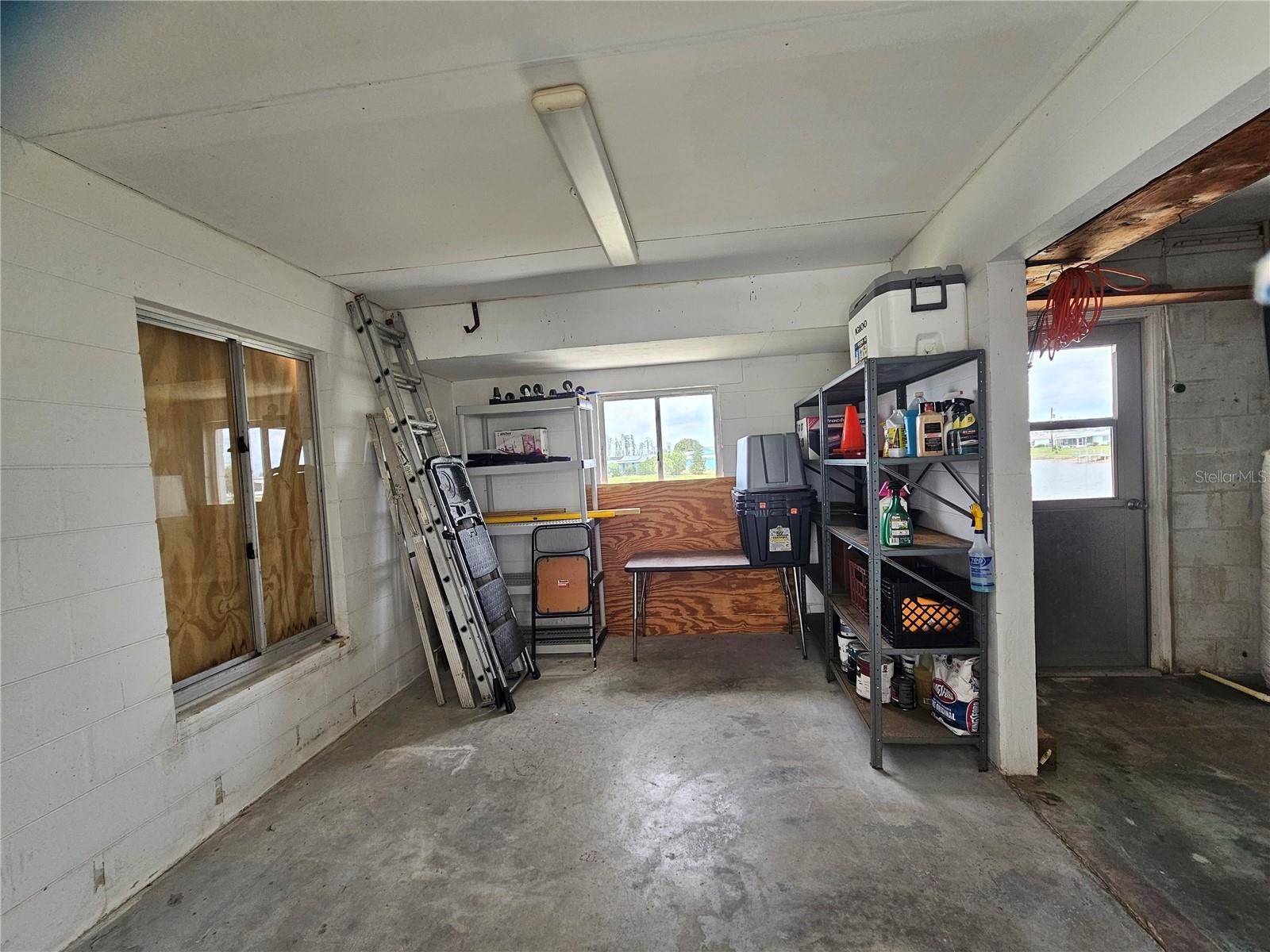 1703 AMHURST CIR — photo 36