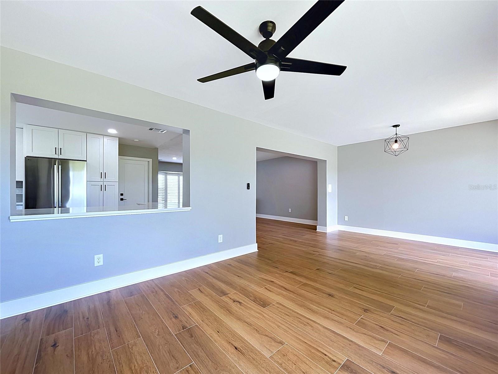 381 WESTWINDS DR — photo 21