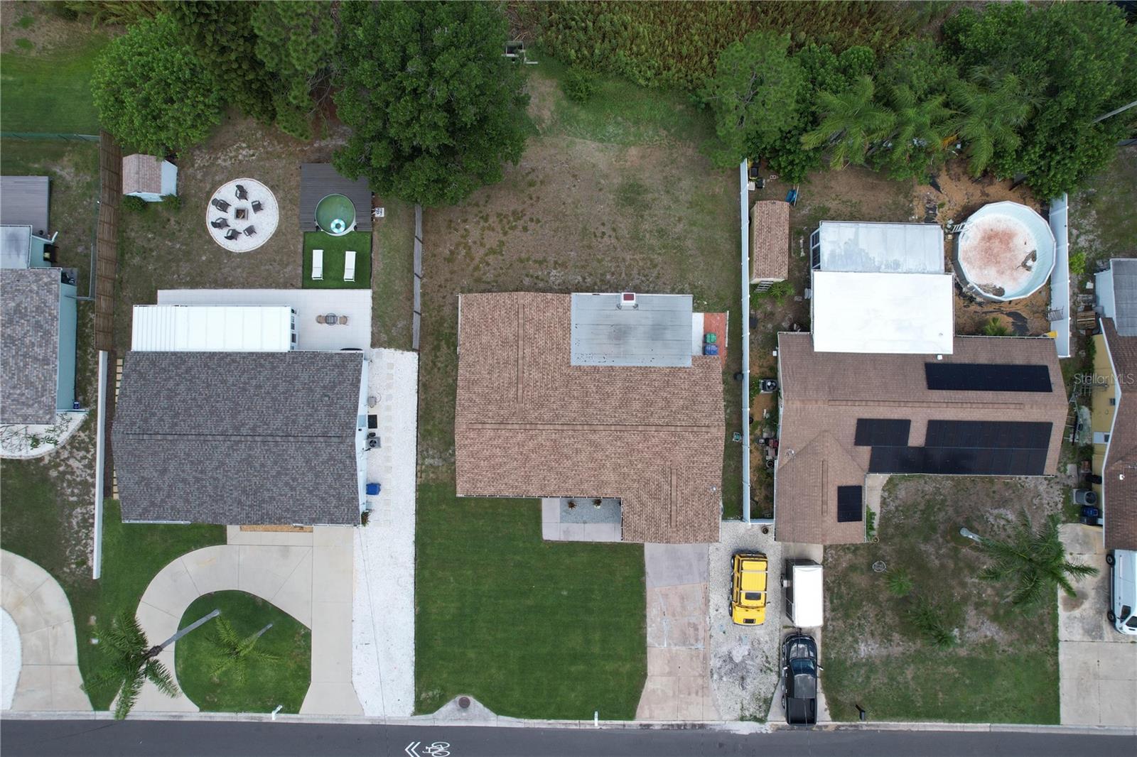 381 WESTWINDS DR — photo 55