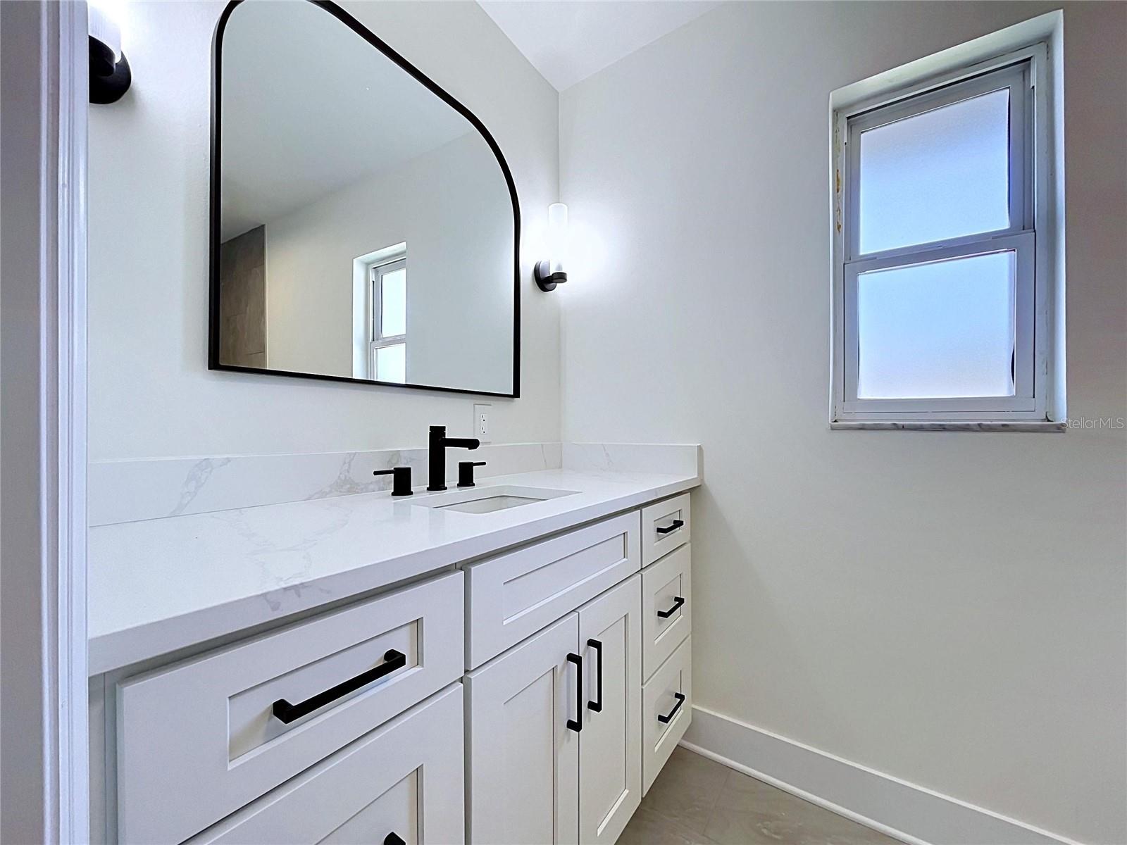 381 WESTWINDS DR — photo 34