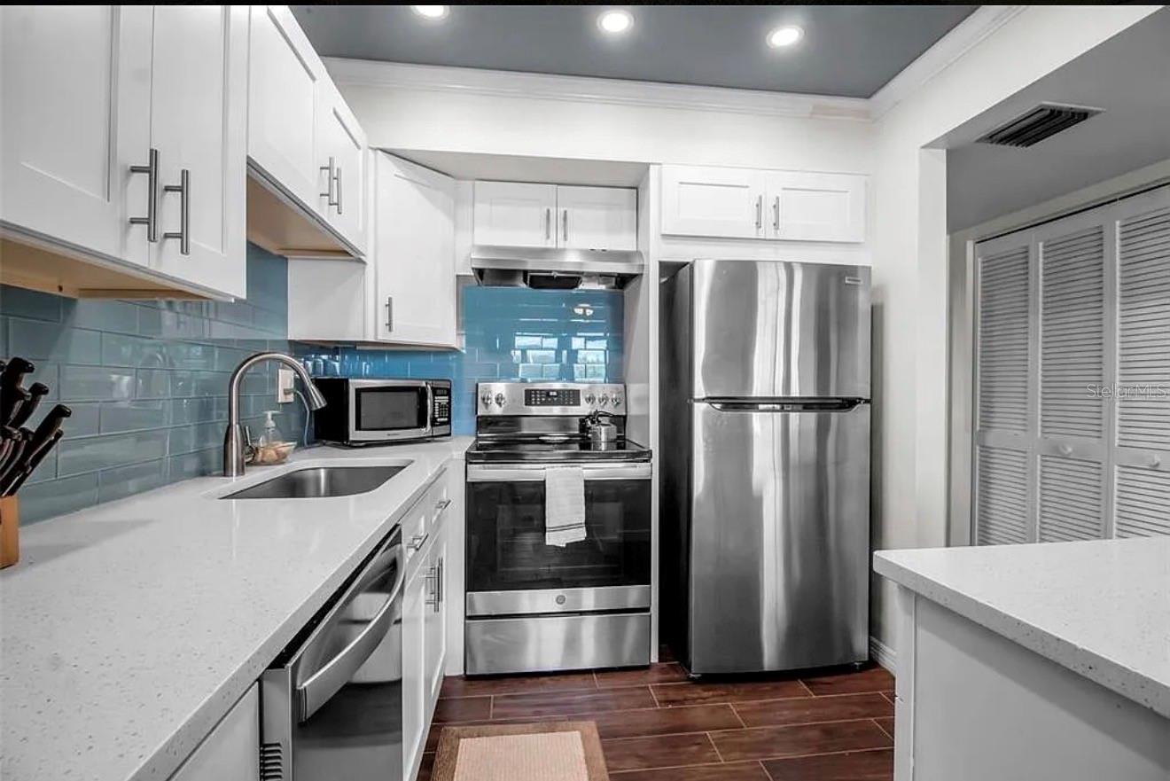5420 SWIFT RD #38 — photo 4