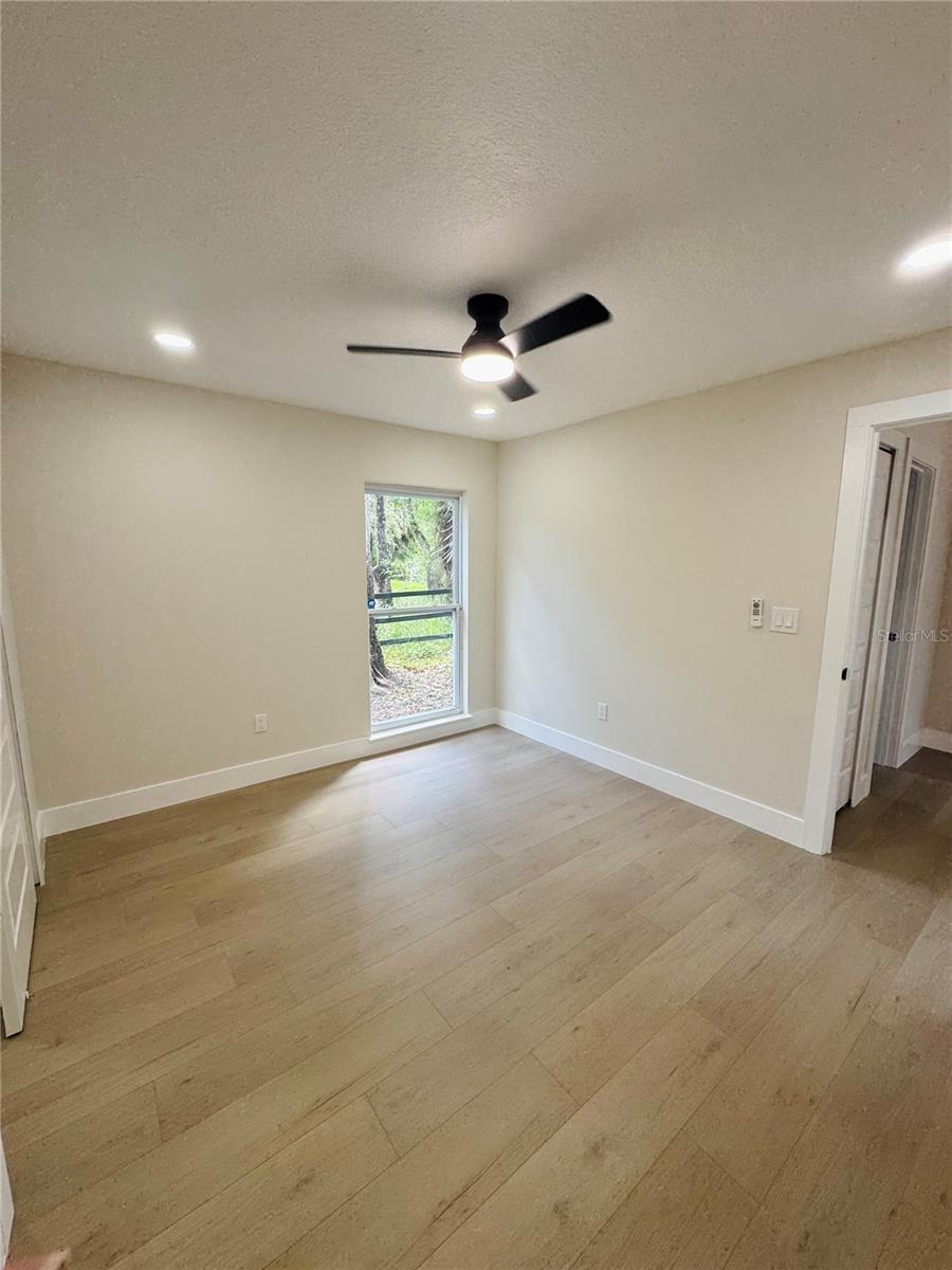 4405 COCONUT COVE PL — photo 35