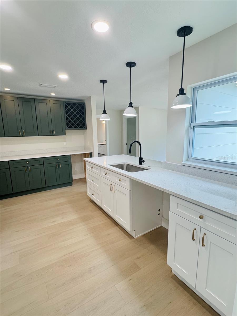 4405 COCONUT COVE PL — photo 12