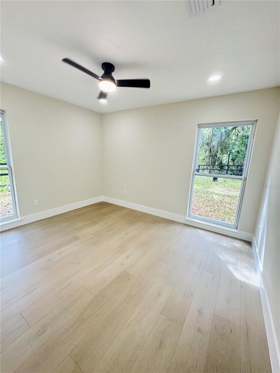 4405 COCONUT COVE PL — photo 31