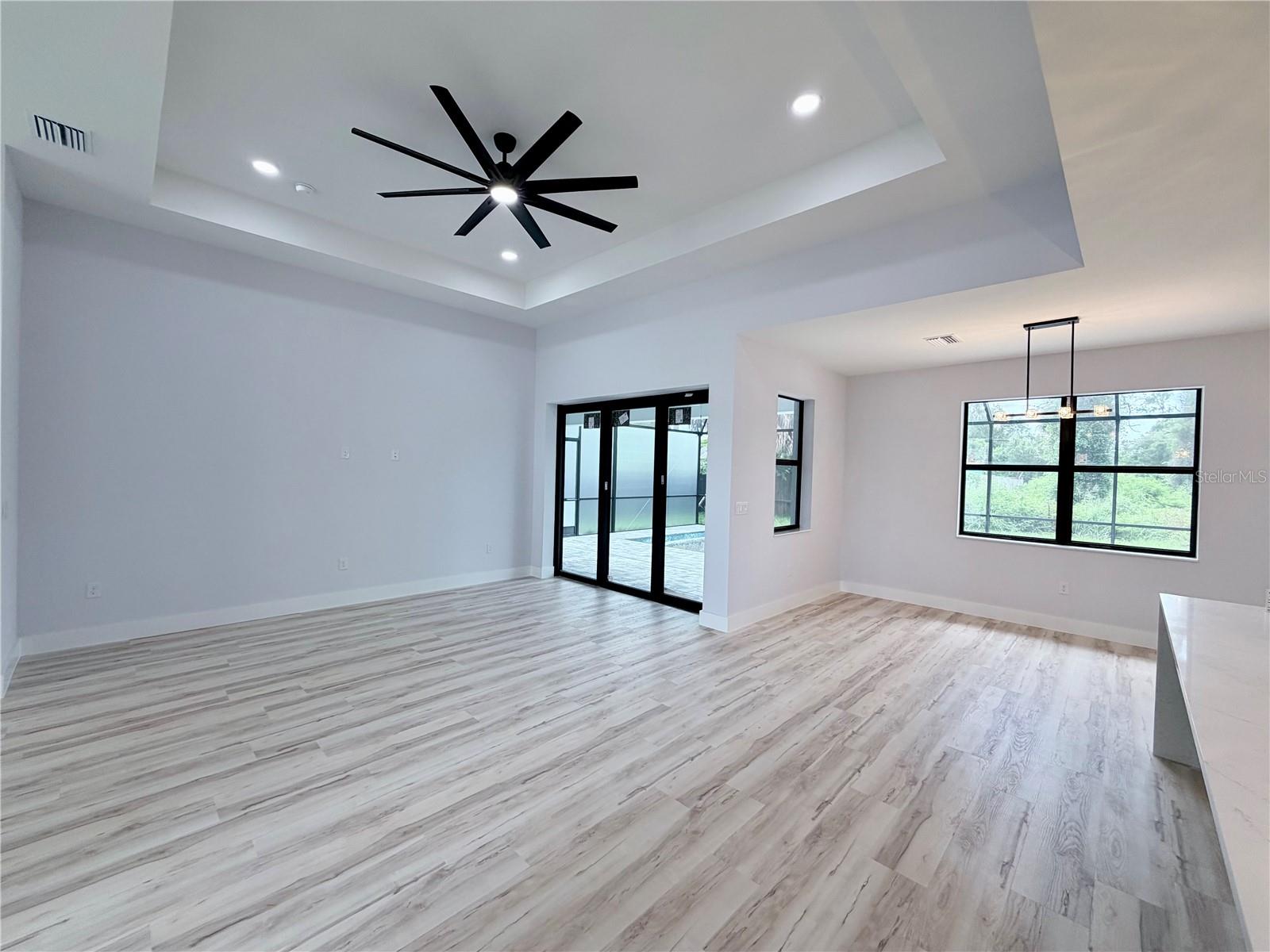 2675 YACOLT AVE — photo 5