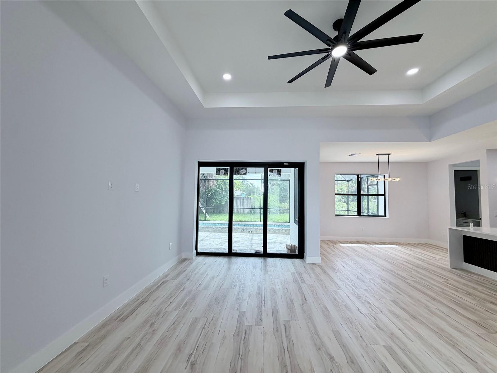 2675 YACOLT AVE — photo 4