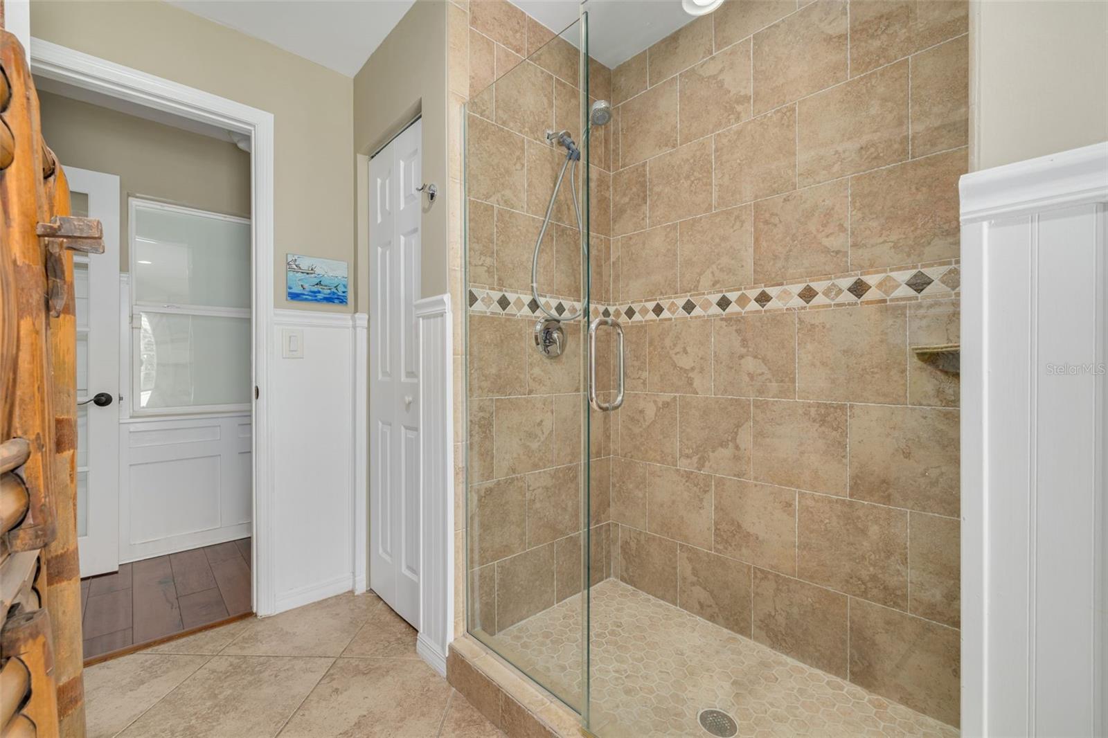 1821 OAK CREEK DR — photo 33