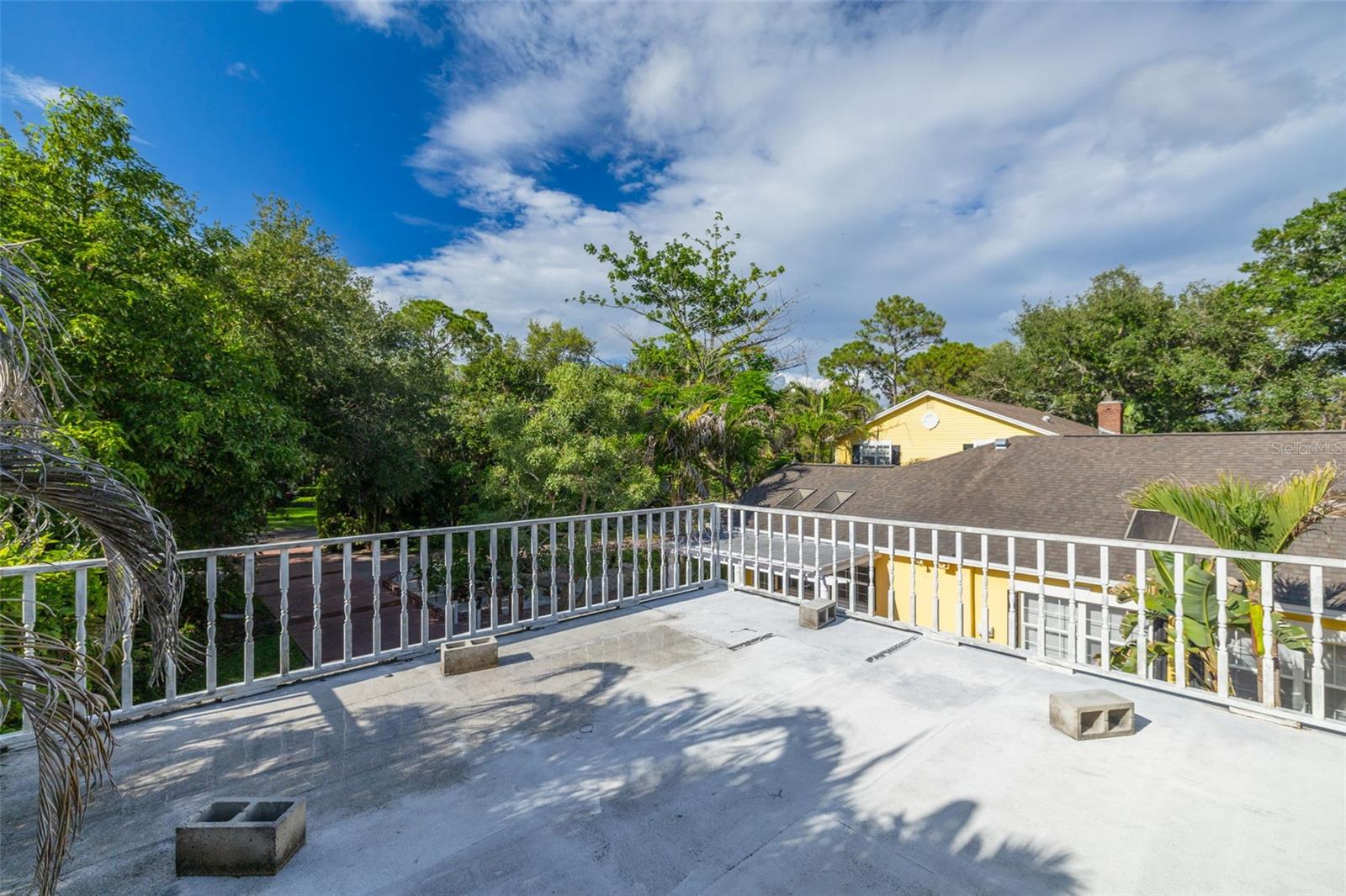 1821 OAK CREEK DR — photo 75