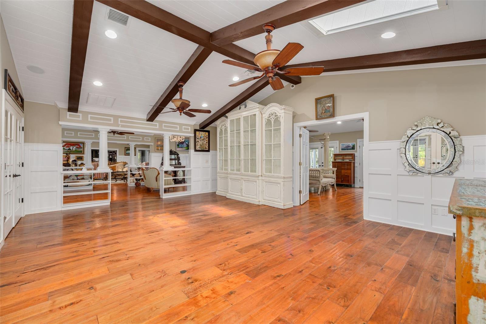 1821 OAK CREEK DR — photo 23