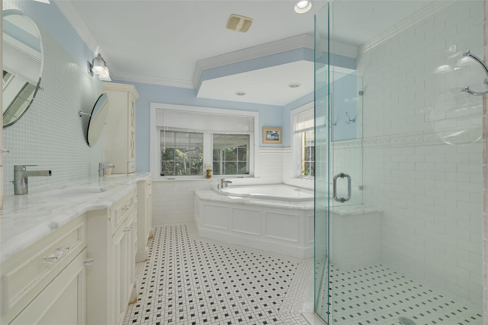 1821 OAK CREEK DR — photo 48