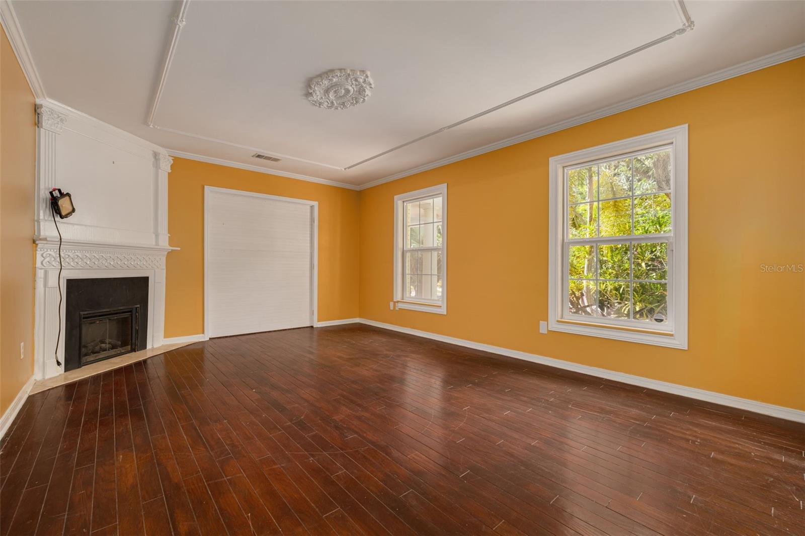 1821 OAK CREEK DR — photo 30
