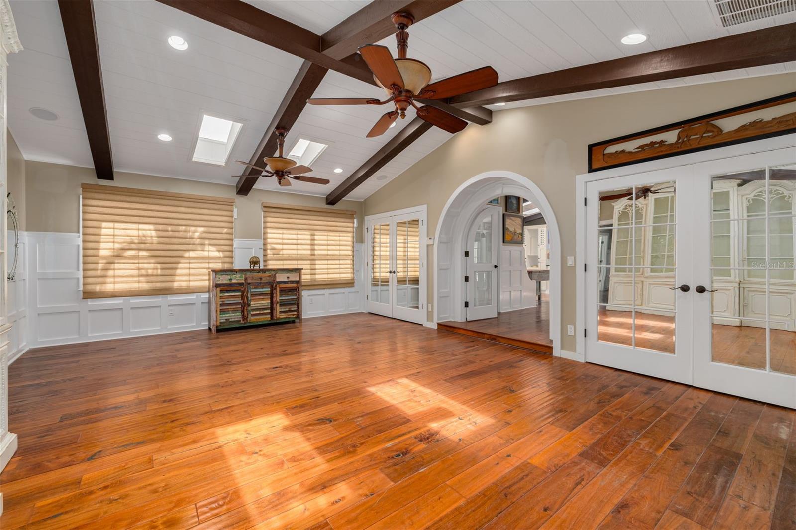 1821 OAK CREEK DR — photo 22