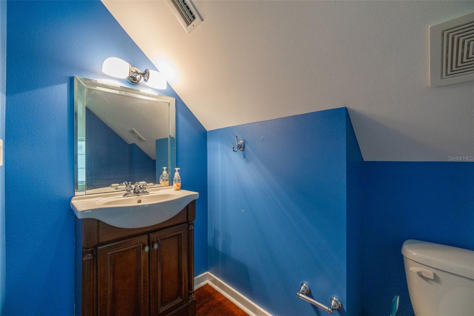 1821 OAK CREEK DR — photo 73