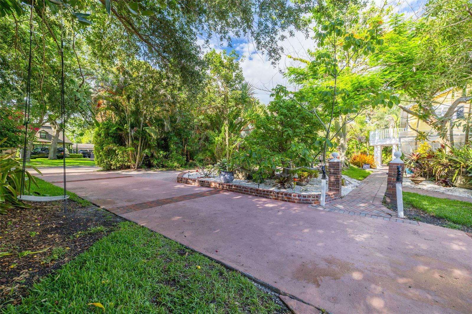 1821 OAK CREEK DR — photo 6