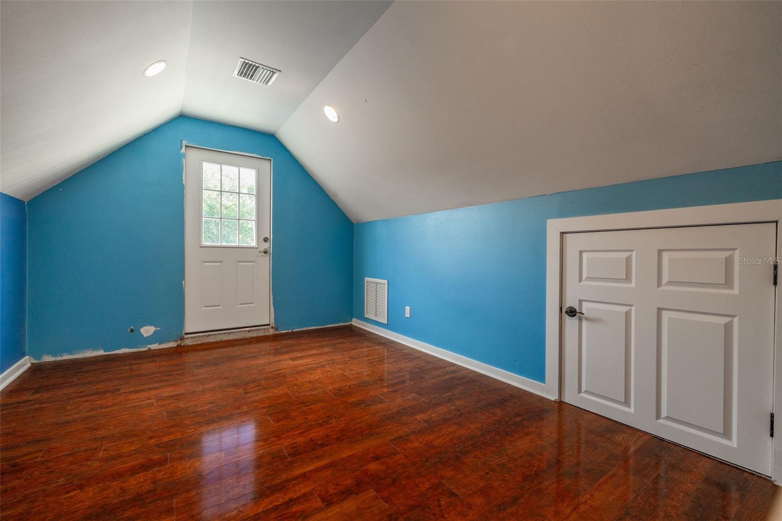 1821 OAK CREEK DR — photo 71