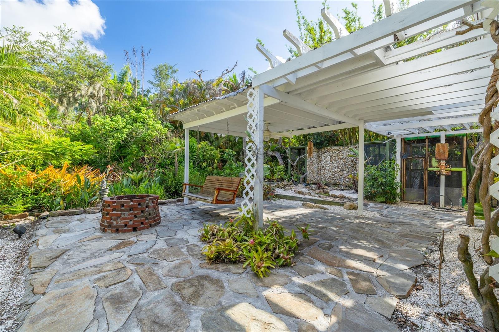 1821 OAK CREEK DR — photo 43