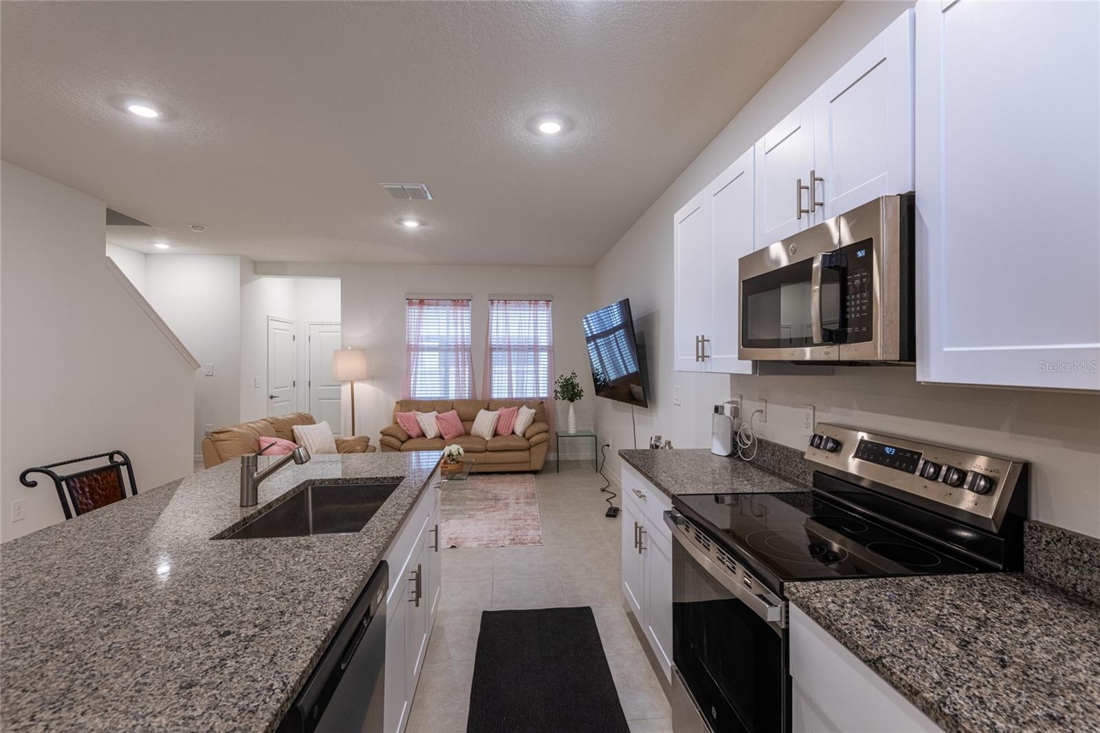 10807 E FORT WHITE CT — photo 9
