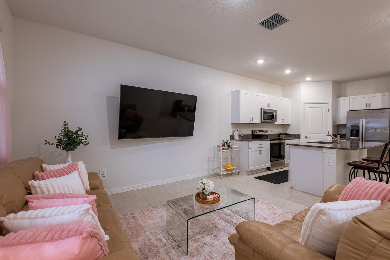 10807 E FORT WHITE CT — photo 3