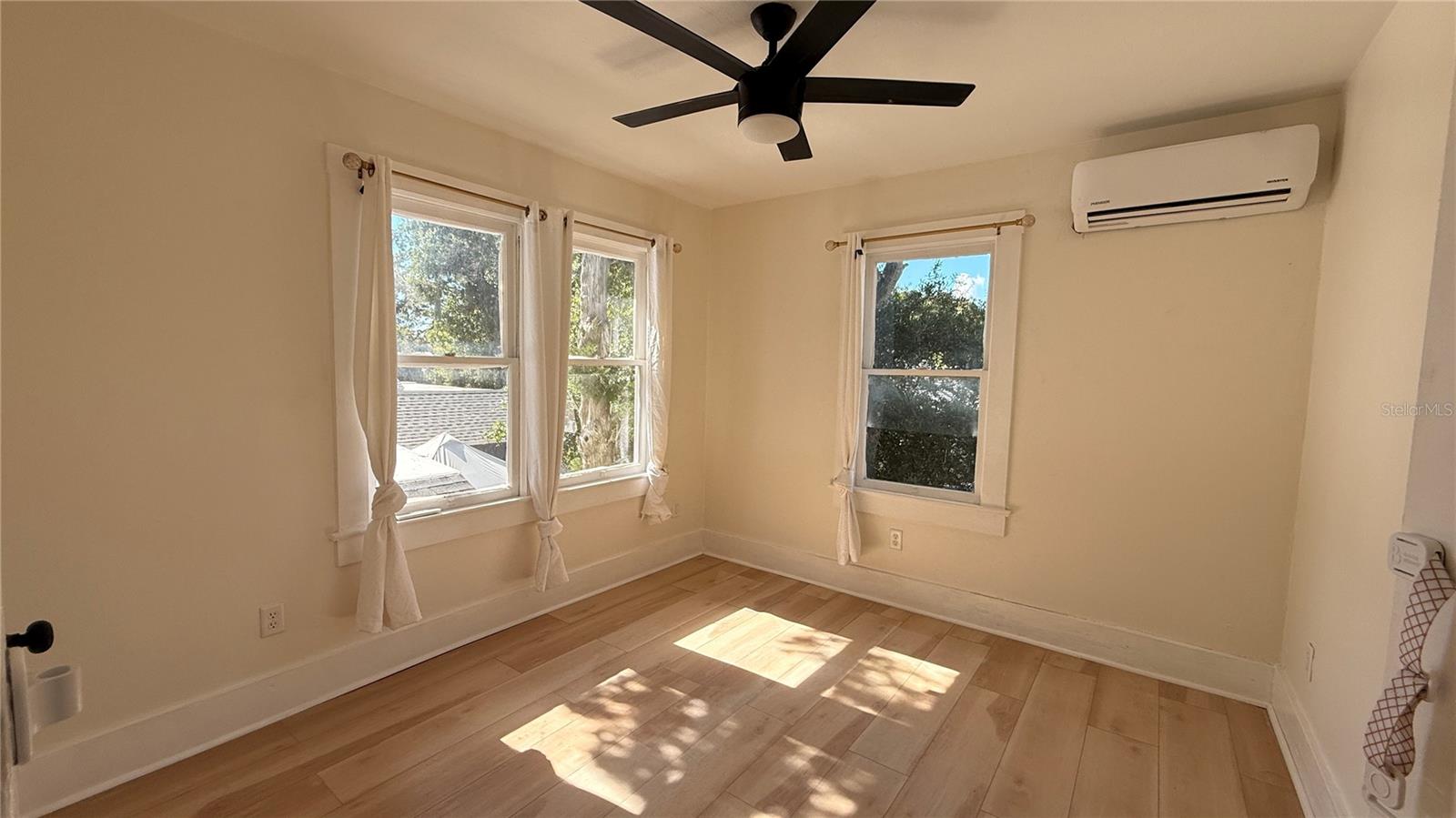 905 JONES ST — photo 13