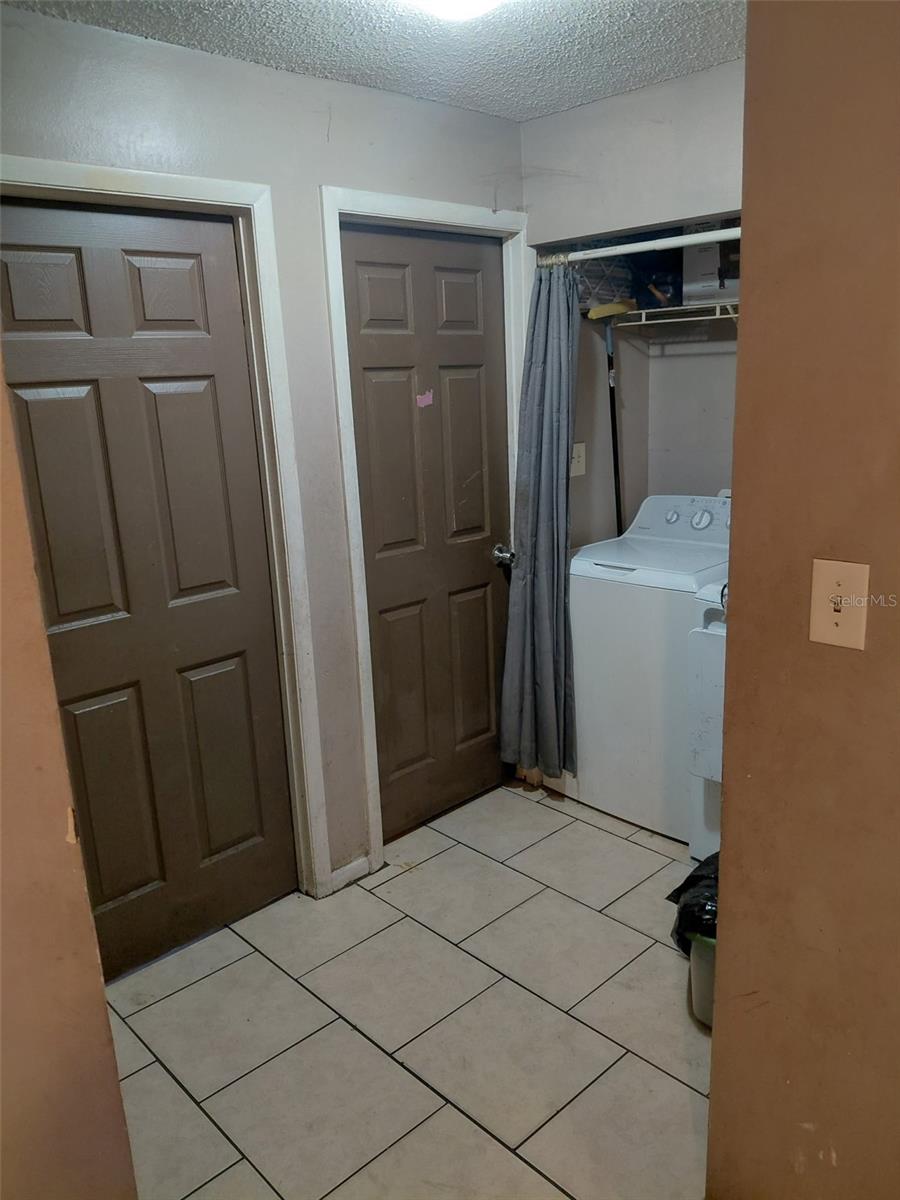 1903 E 23RD AVE — photo 5