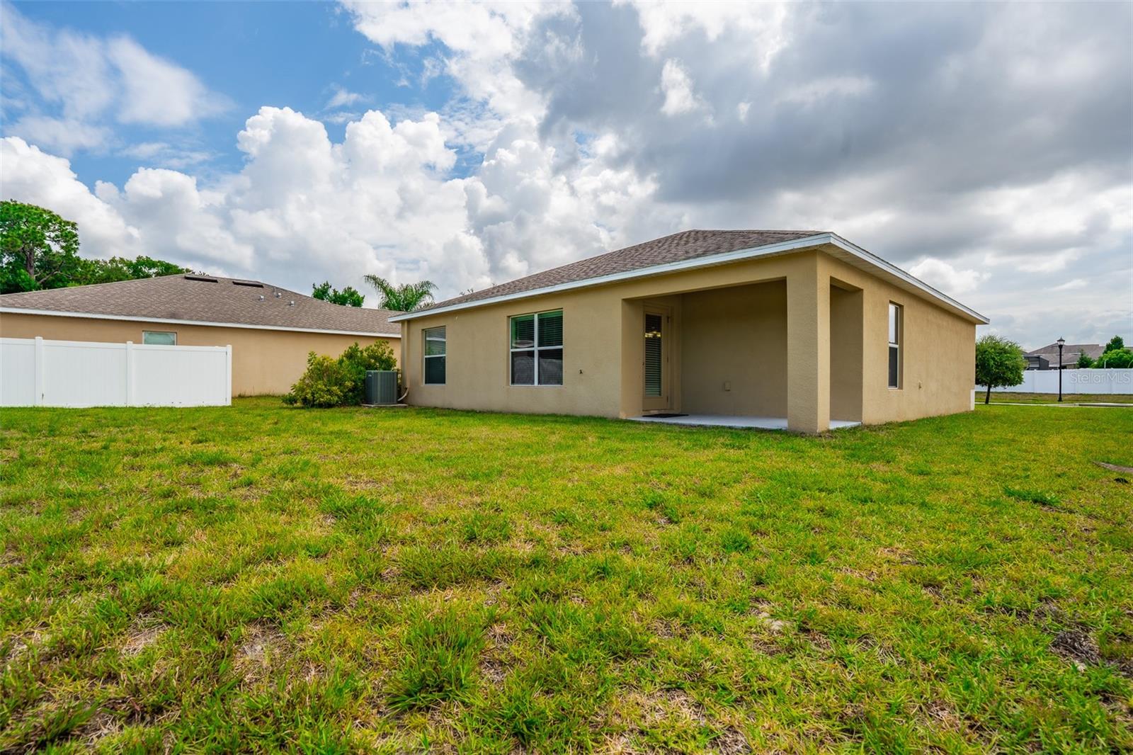 18591 BRIAR OAKS DR — photo 29