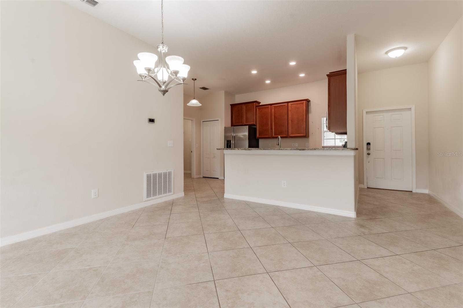 18591 BRIAR OAKS DR — photo 33