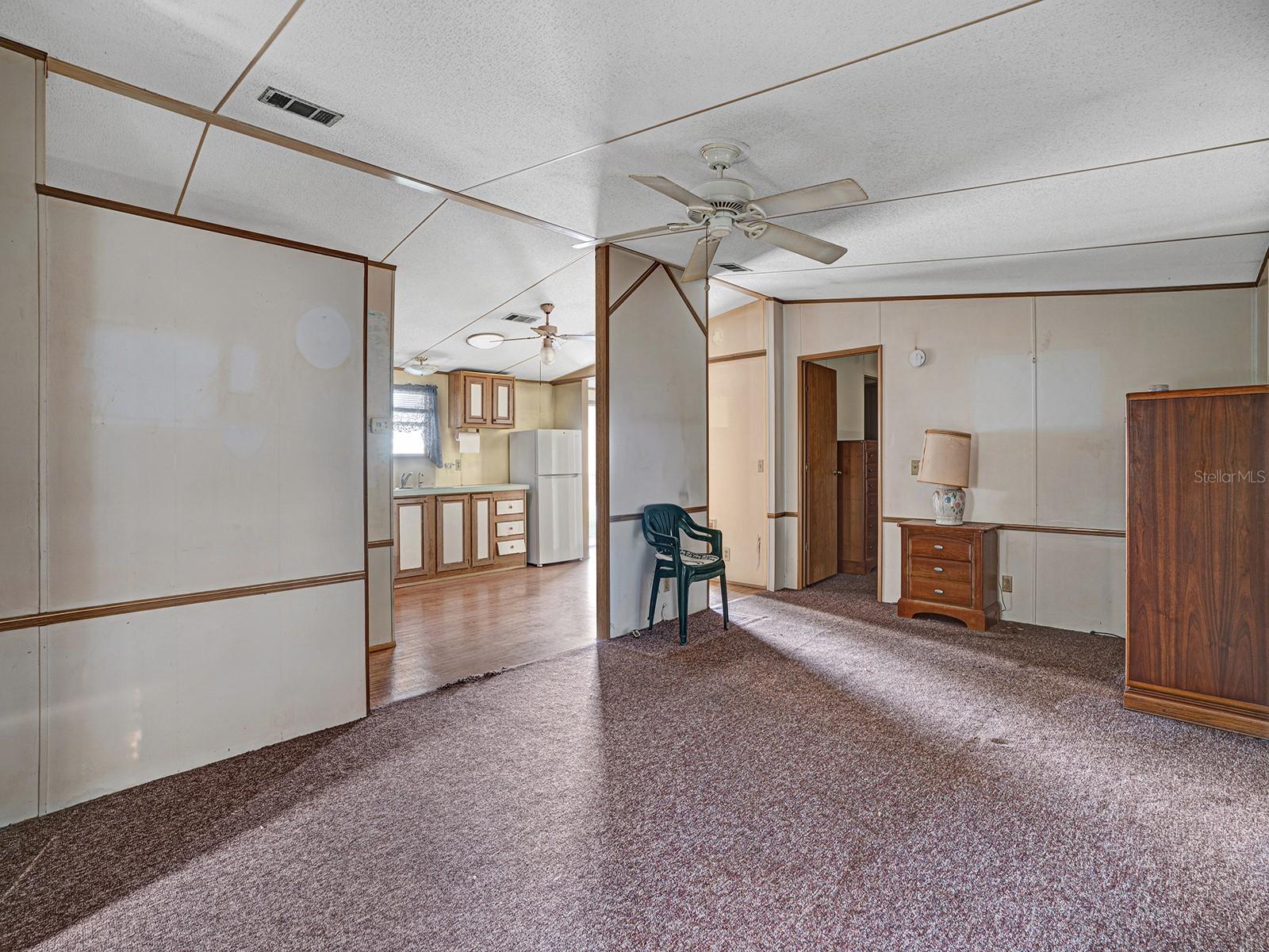 10339 MARINETTE AVE — photo 9