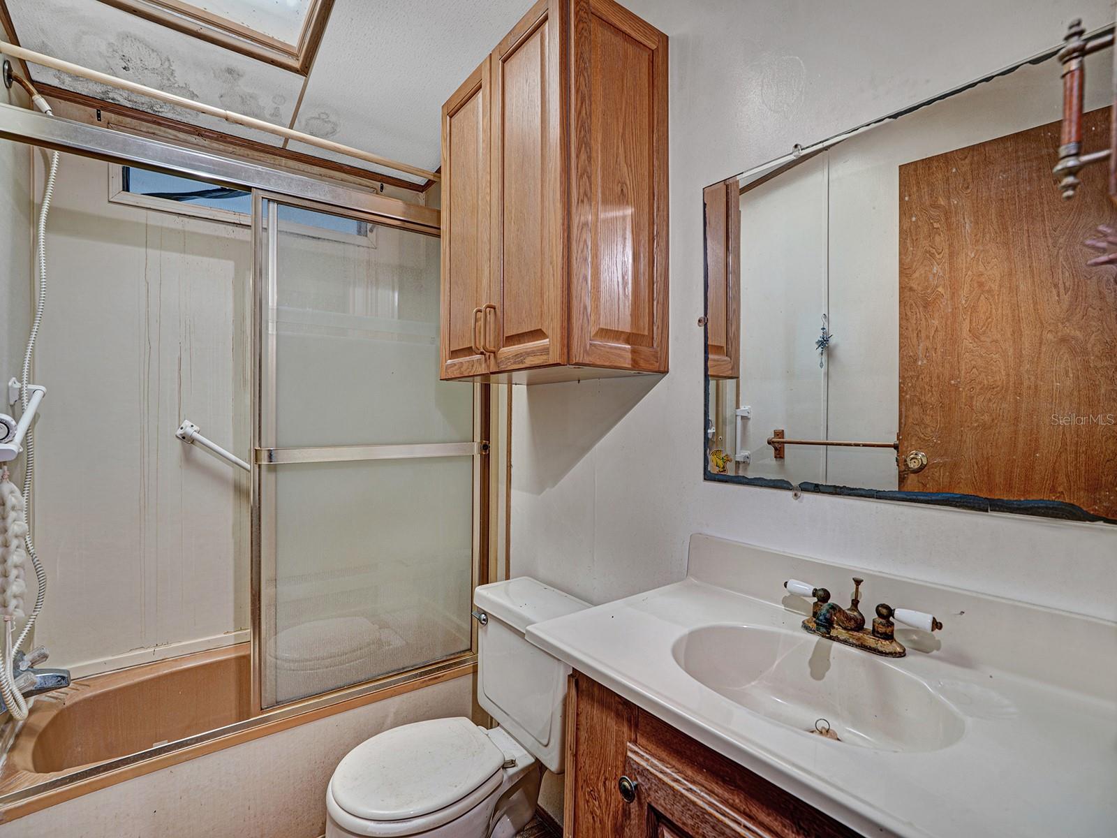 10339 MARINETTE AVE — photo 18