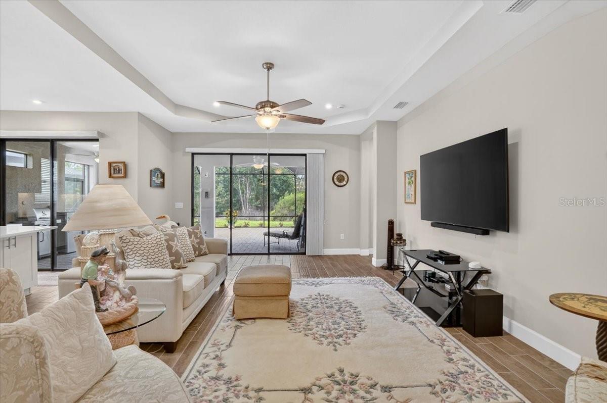 11014 WICKER PARK PL — photo 38