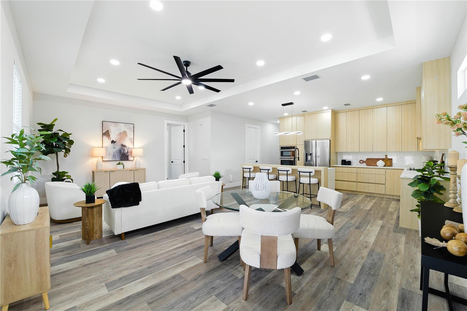 2714 W TAMPA BAY BLVD — photo 4