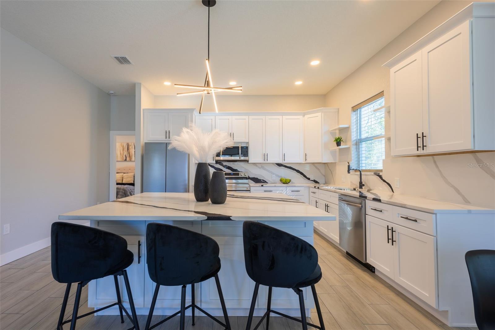 9912 GOLDEN LOOP — photo 14