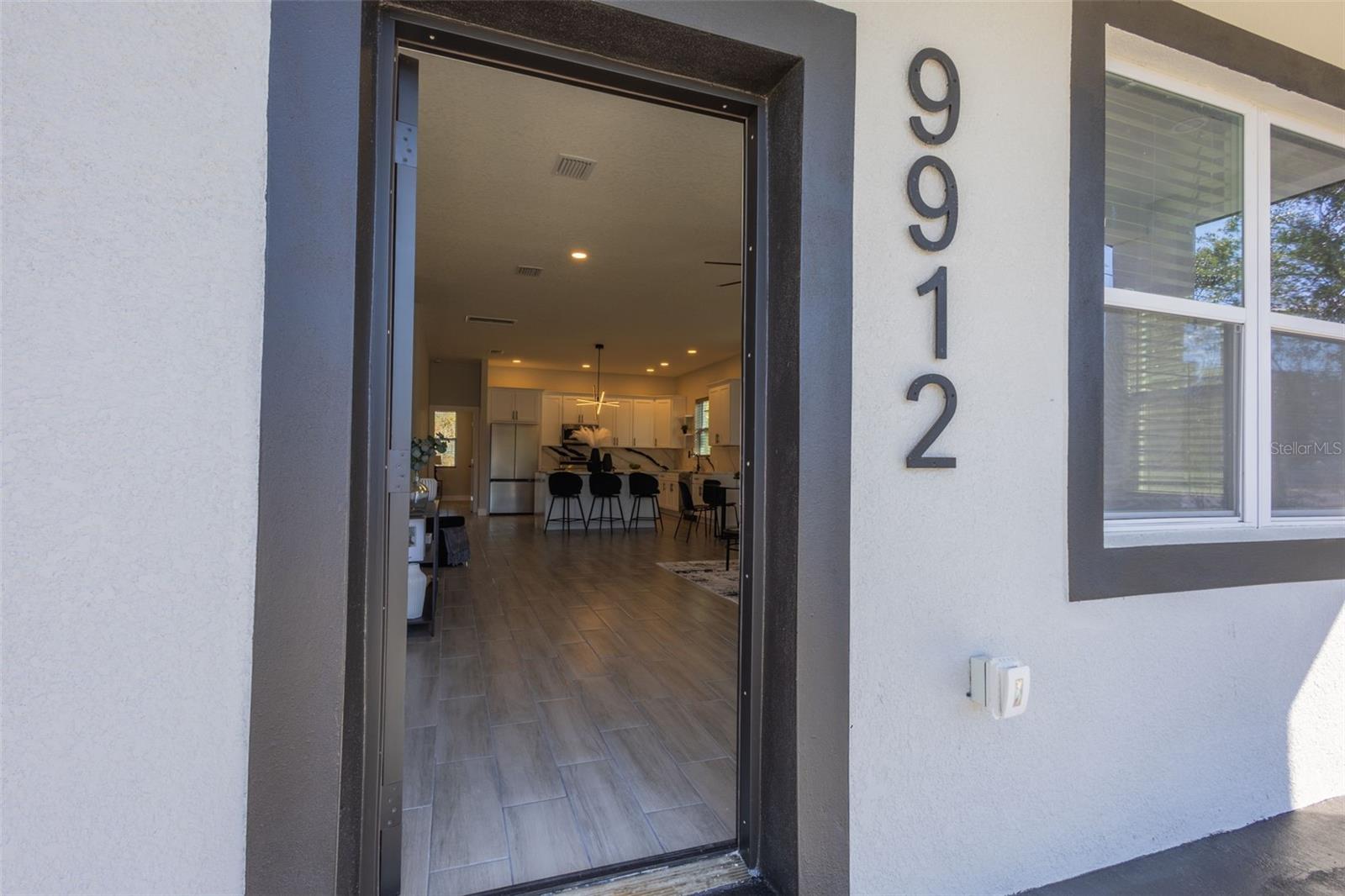 9912 GOLDEN LOOP — photo 7