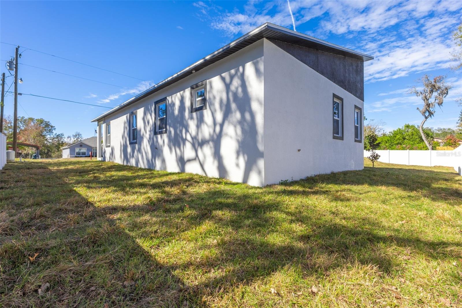 9912 GOLDEN LOOP — photo 45