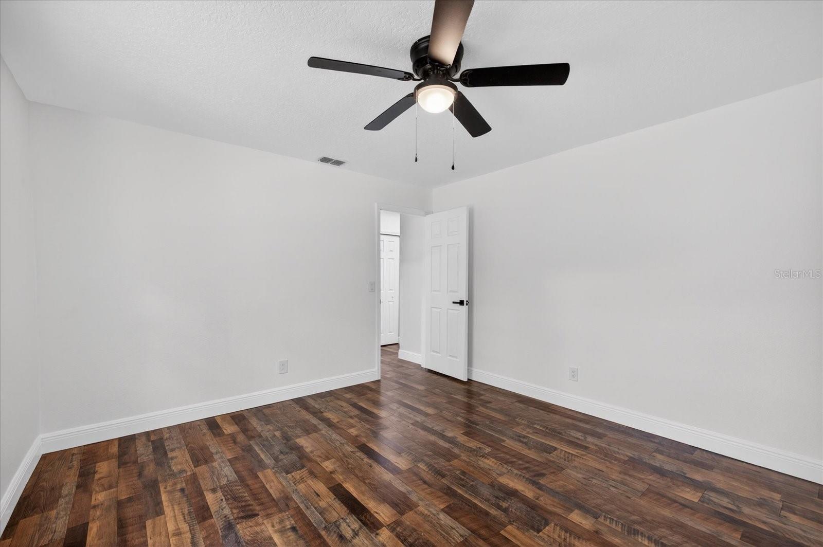 56 BAY WOODS DR — photo 33