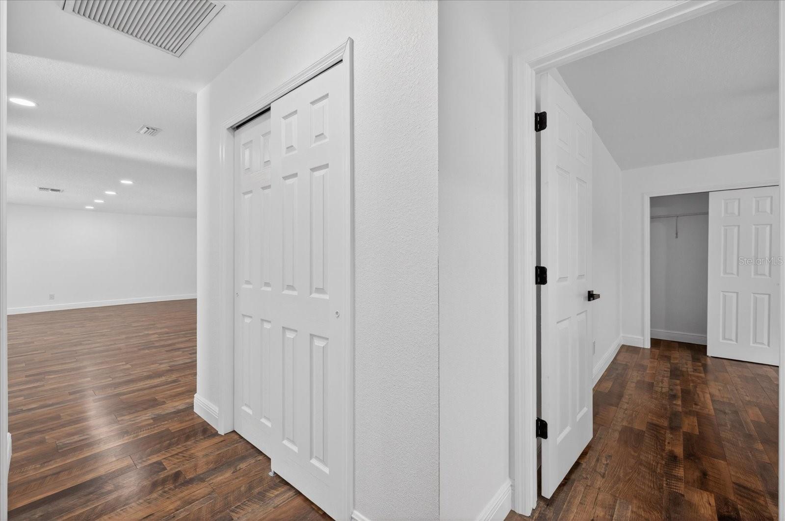 56 BAY WOODS DR — photo 31