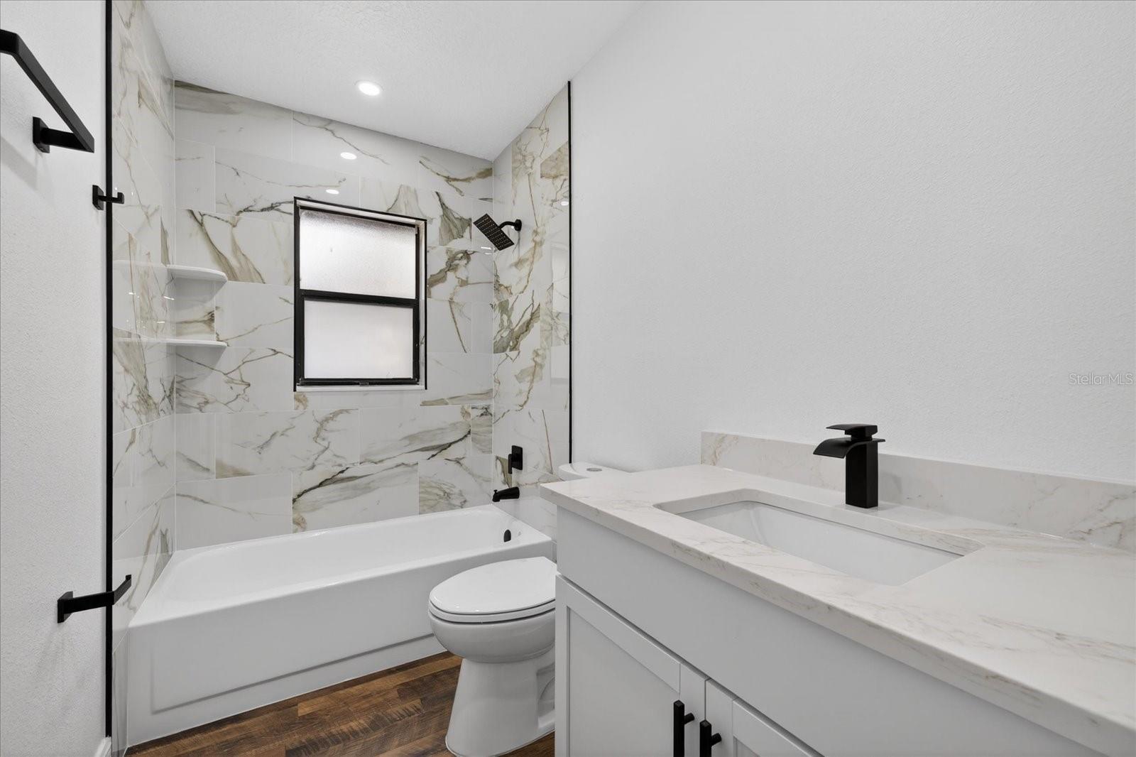 56 BAY WOODS DR — photo 34