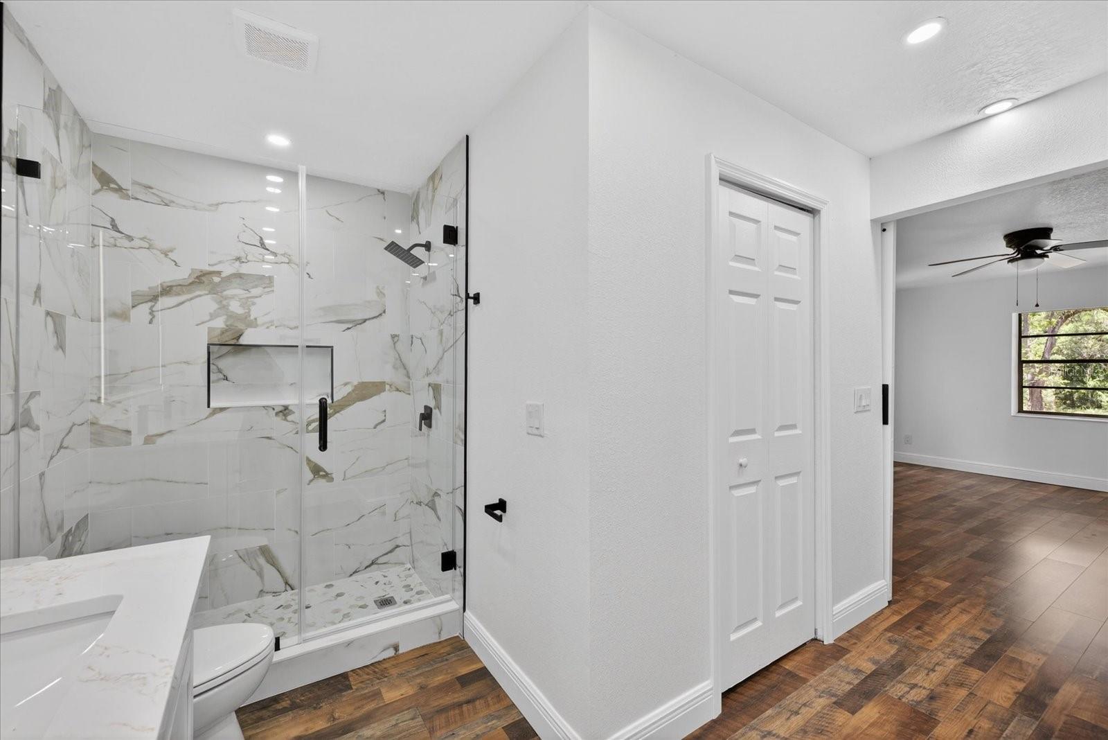 56 BAY WOODS DR — photo 24