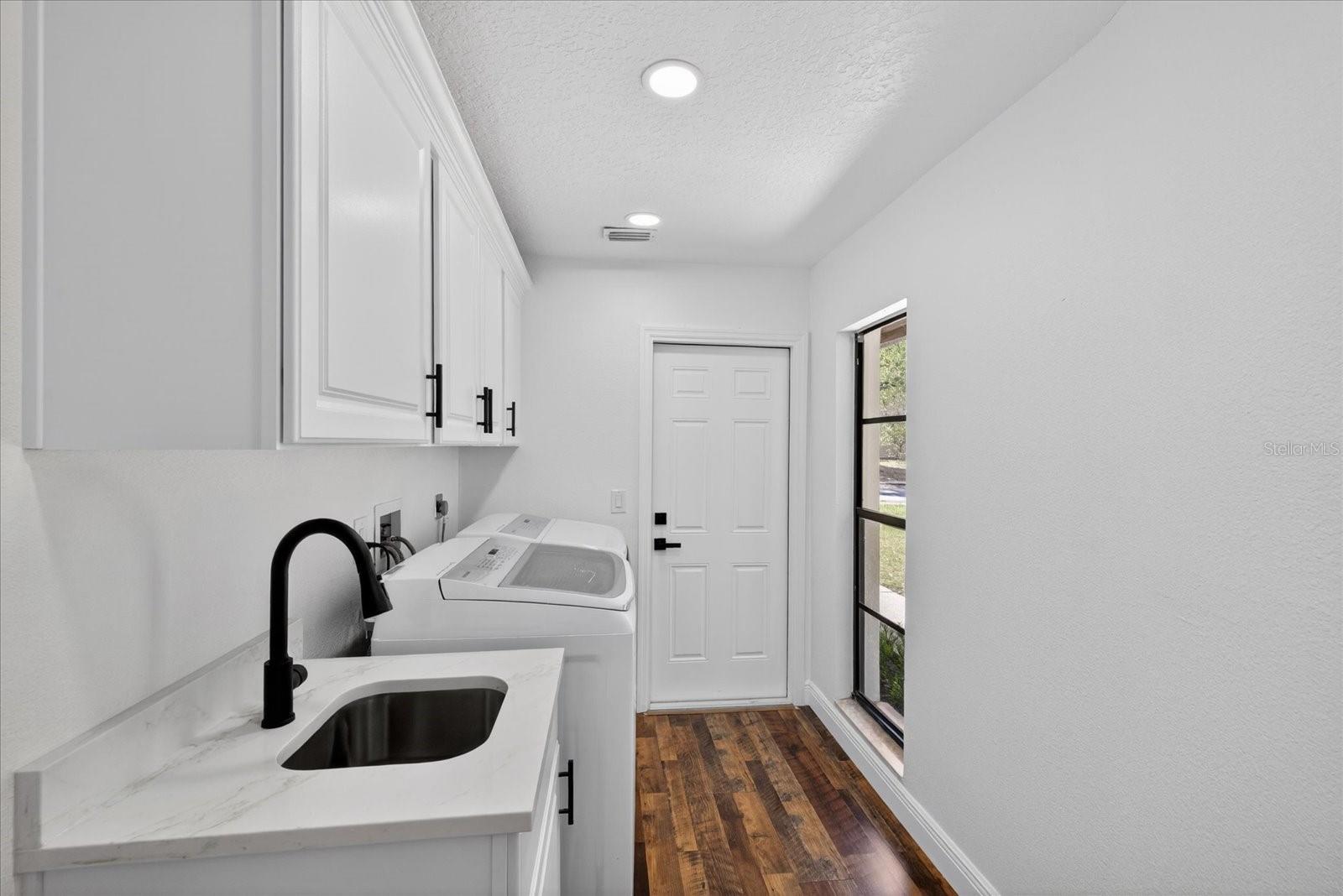 56 BAY WOODS DR — photo 28