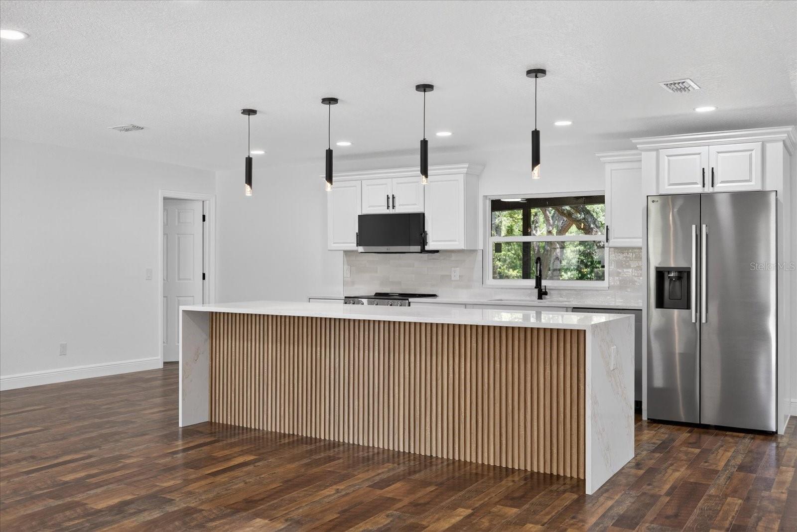 56 BAY WOODS DR — photo 7