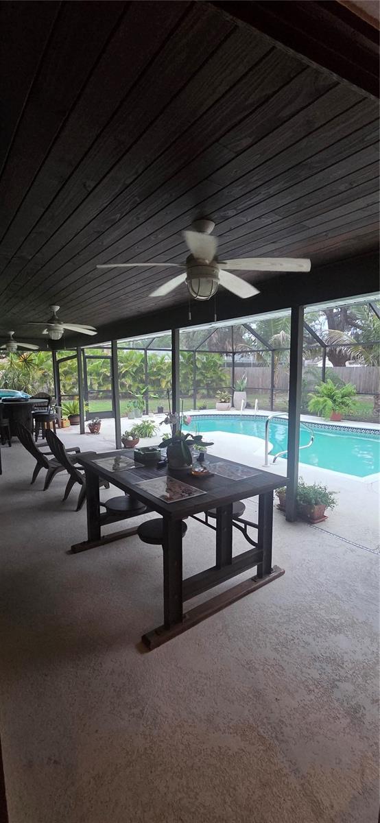 221 DADE AVE — photo 15