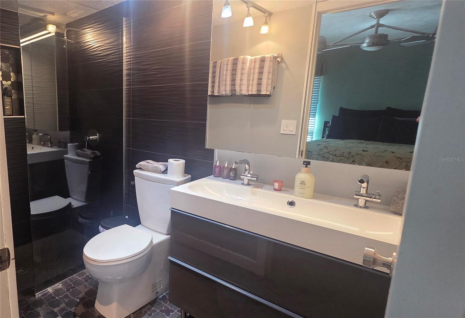 221 DADE AVE — photo 20