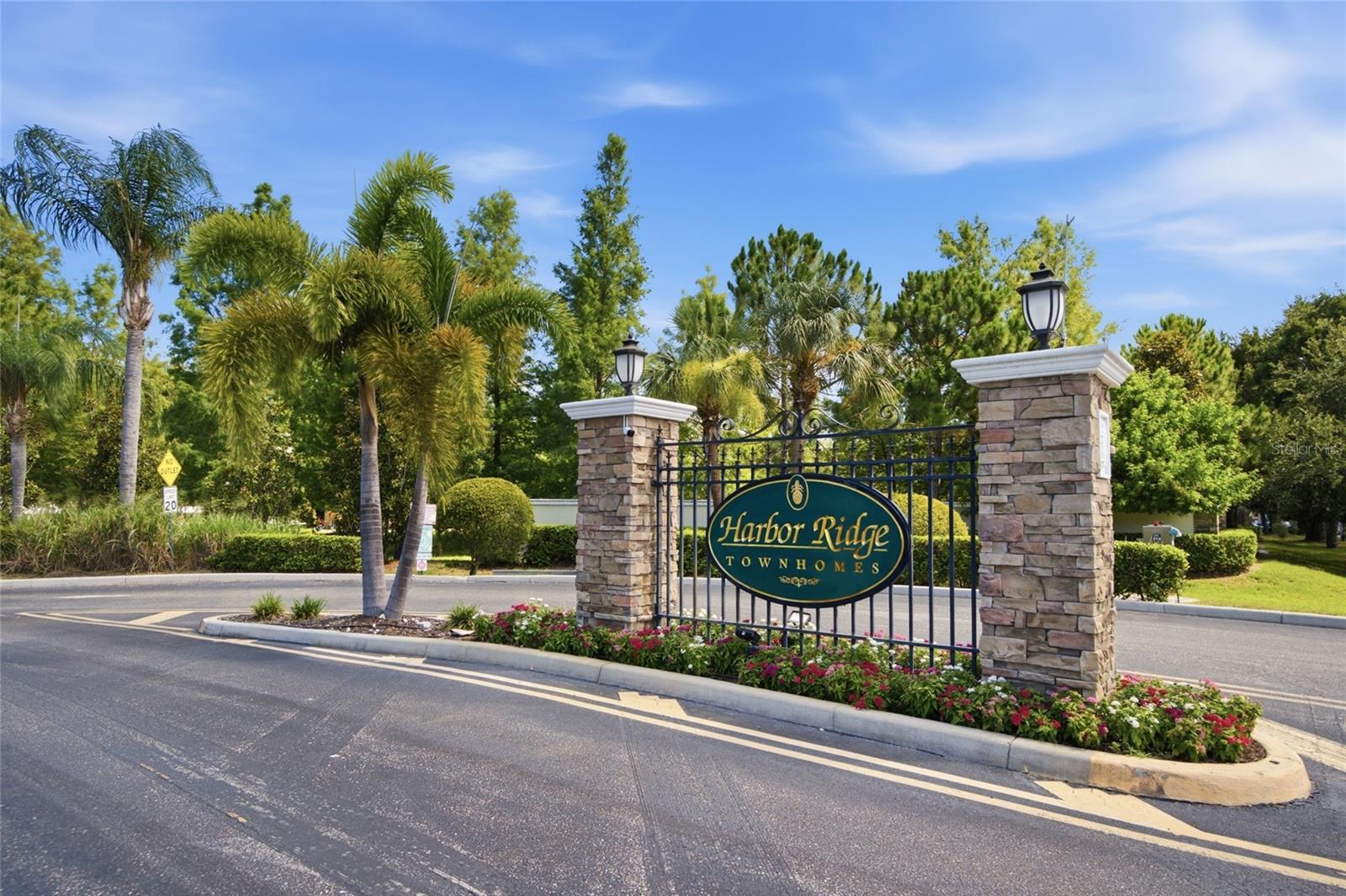 485 HARBOR RIDGE DR — photo 32