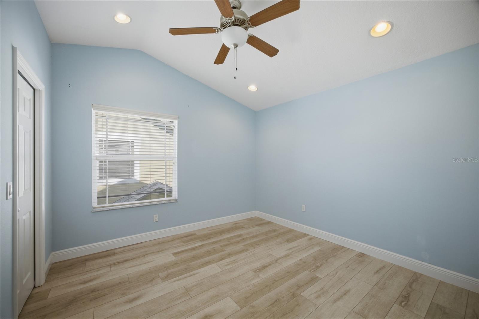 485 HARBOR RIDGE DR — photo 23