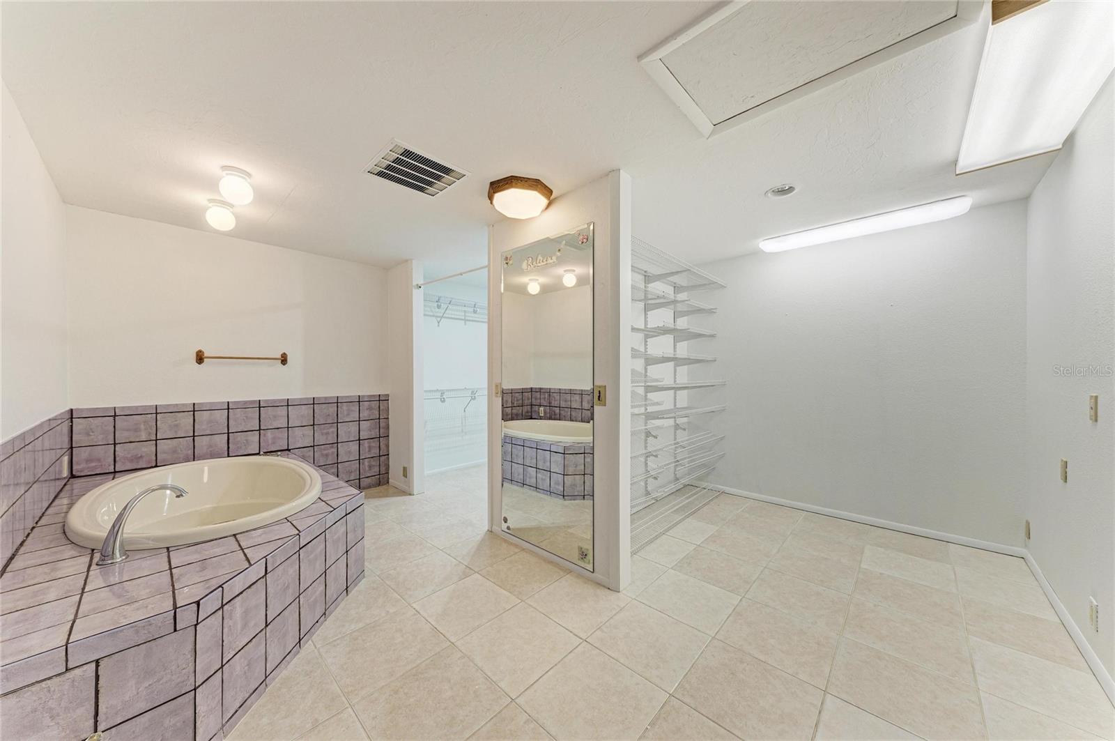 4242 DRYDEN CIR — photo 30