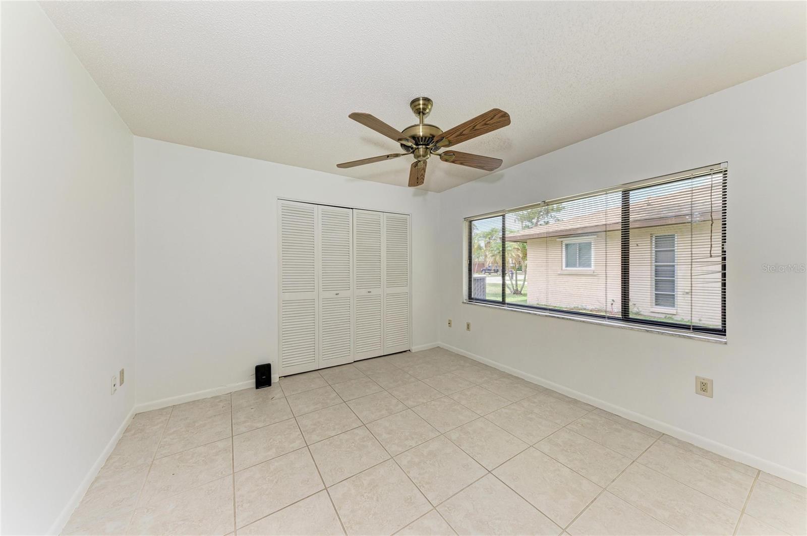 4242 DRYDEN CIR — photo 35