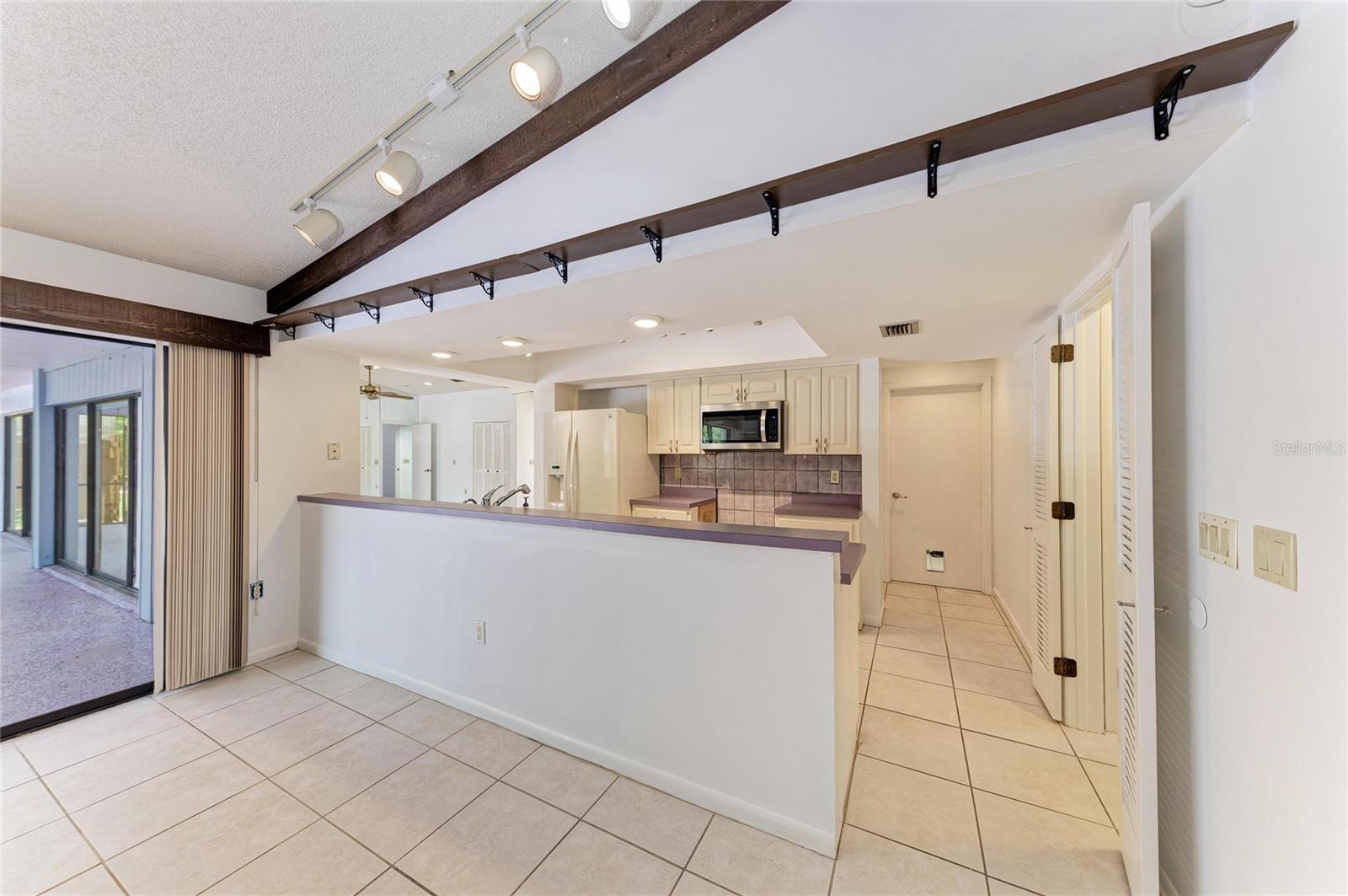 4242 DRYDEN CIR — photo 20