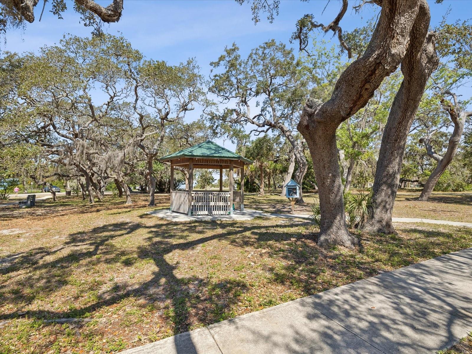502 FLORIDA BLVD — photo 54