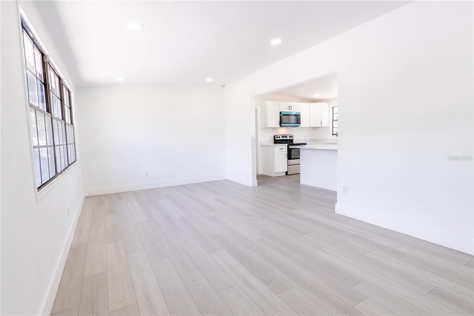 4112 W FAIRVIEW HTS — photo 4